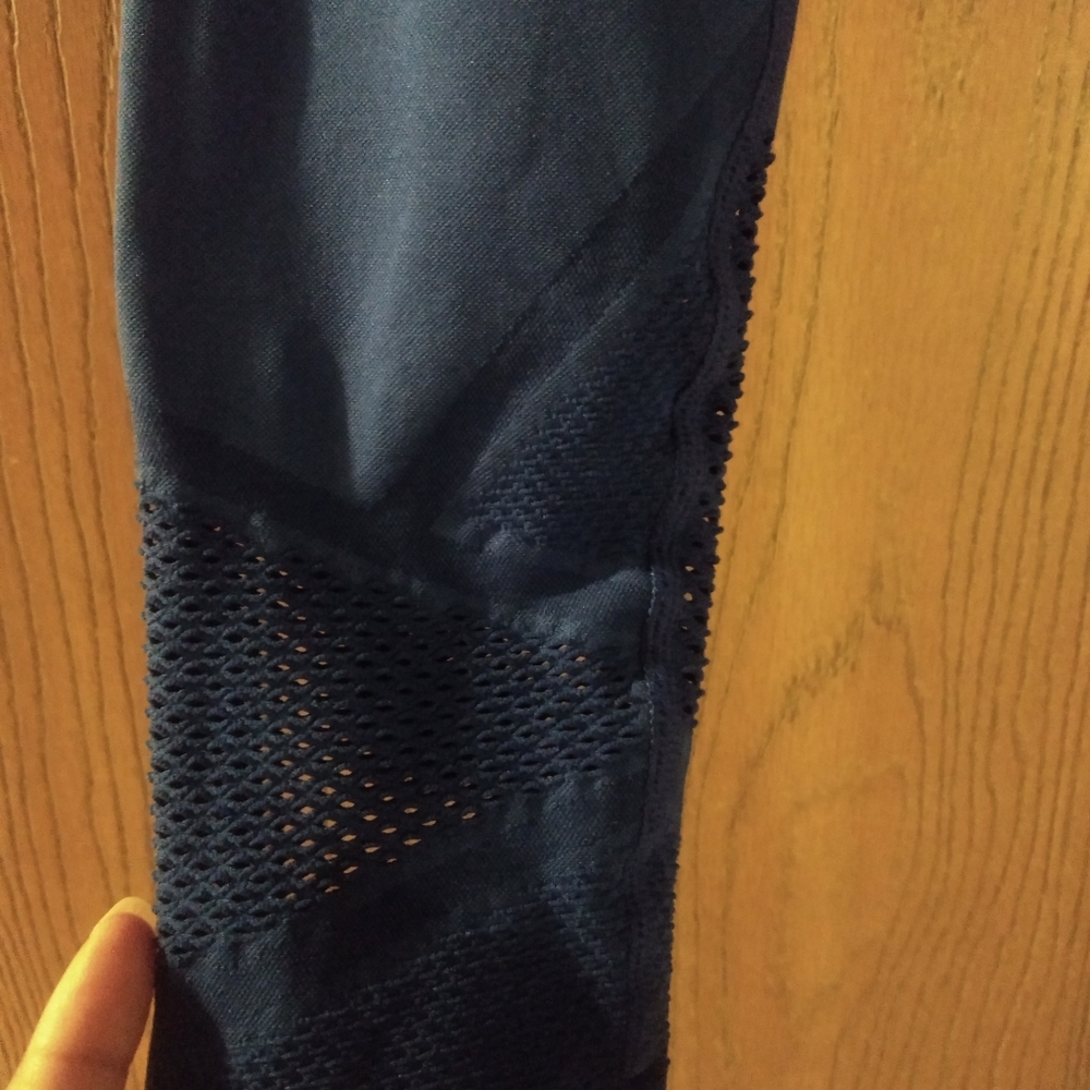 Fablectics leggings - Picture 2 of 3